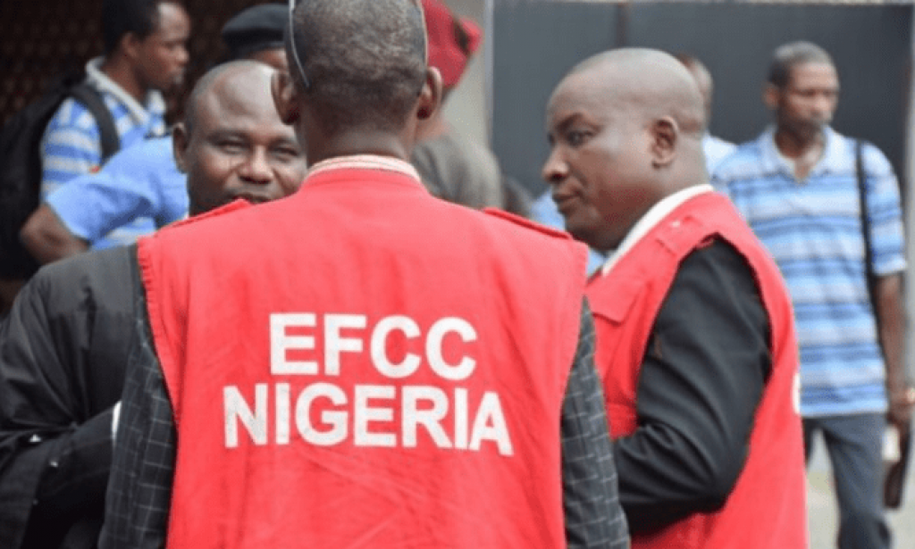 APC Agent was arrested for buying vote in Osun State.