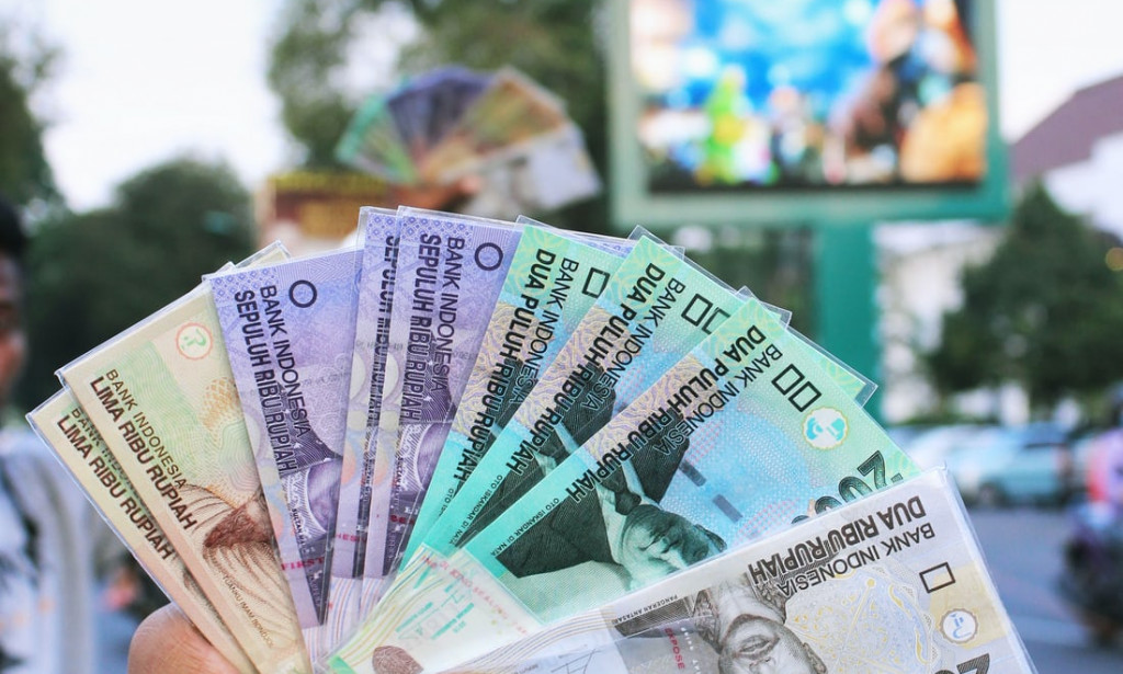 The Complete Guide to Youtube Monetization, Adsense and How to Make Money on Youtube