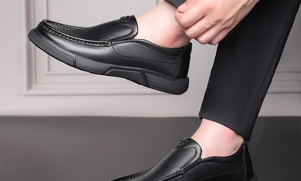Trendy Flat Slip-on Casual Loafers Men Genuine Leather Shoes