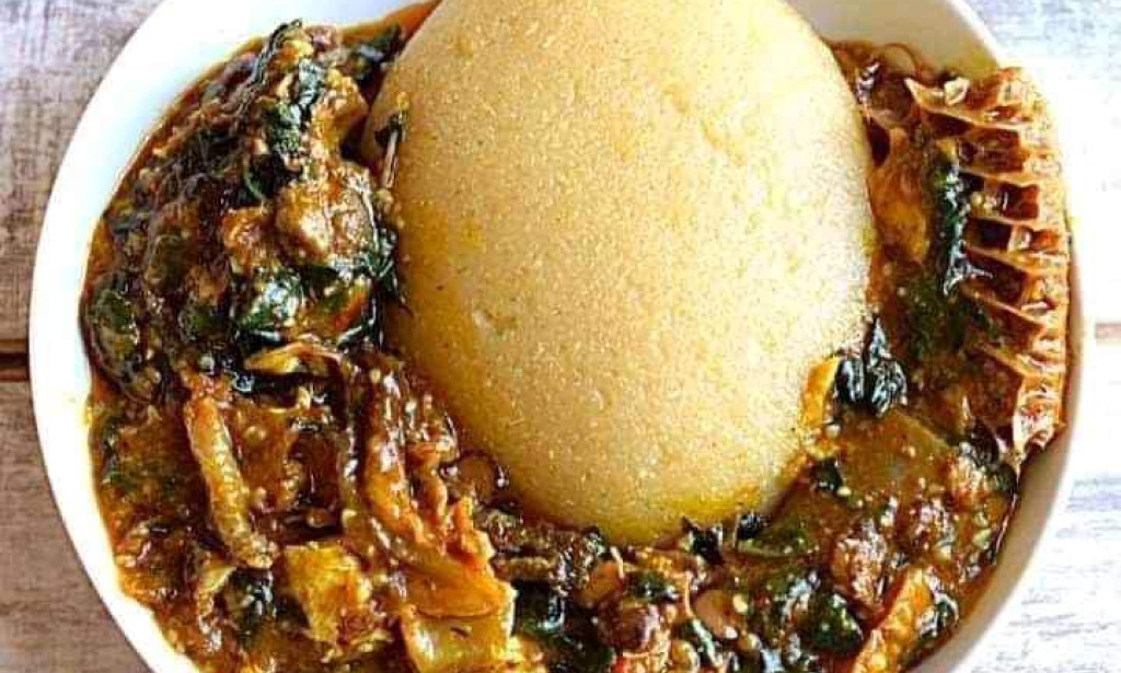 10 Best Nigerian foods vs 10 Best Ghanaian foods