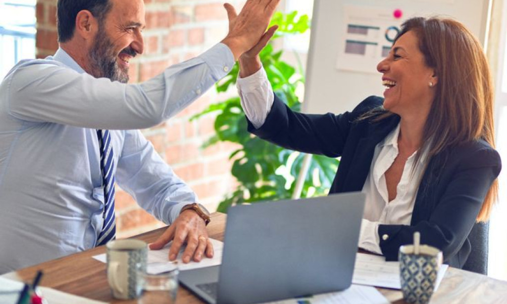 How to Build Confidence and Live with It