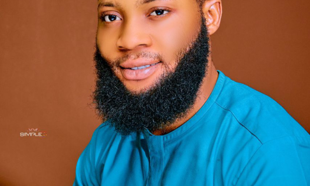 FORMER ASSEMBLY CANDIDATE, DUMPS SDP.