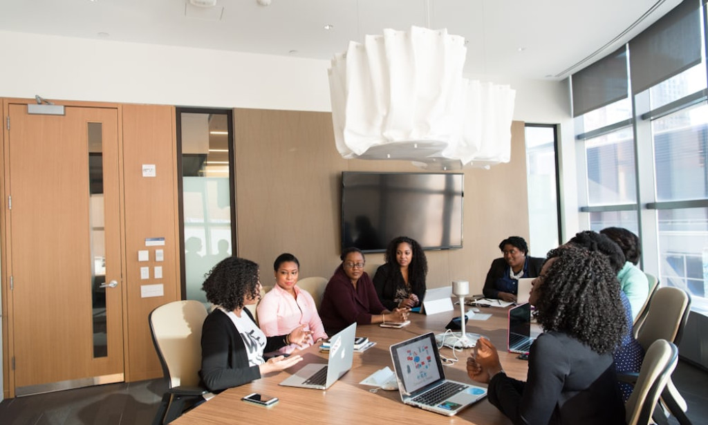 REALIZATIONS ABOUT BUSSINESS AND JOBS