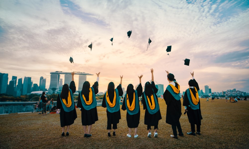 10 Surprising Facts About College That Might Make You Feel Confused