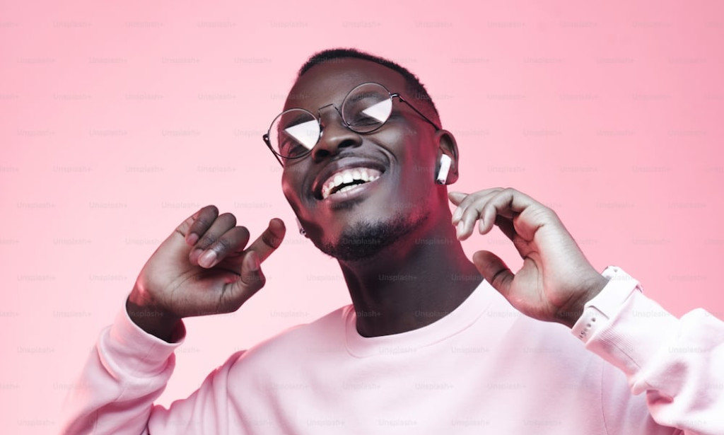 Top Wireless Earbuds of 2025: Advanced Sound, Noise Cancellation & More