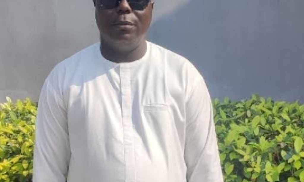 Ilaje, Ese-Odo Residents Call on Hon. Engineer Alore Omosuyi Over Mud, Water Hyacinths Blocking Waterways