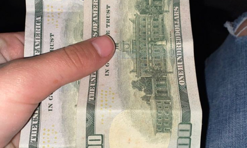 How to Spot Fake Websites and Reviews Before They Scam You