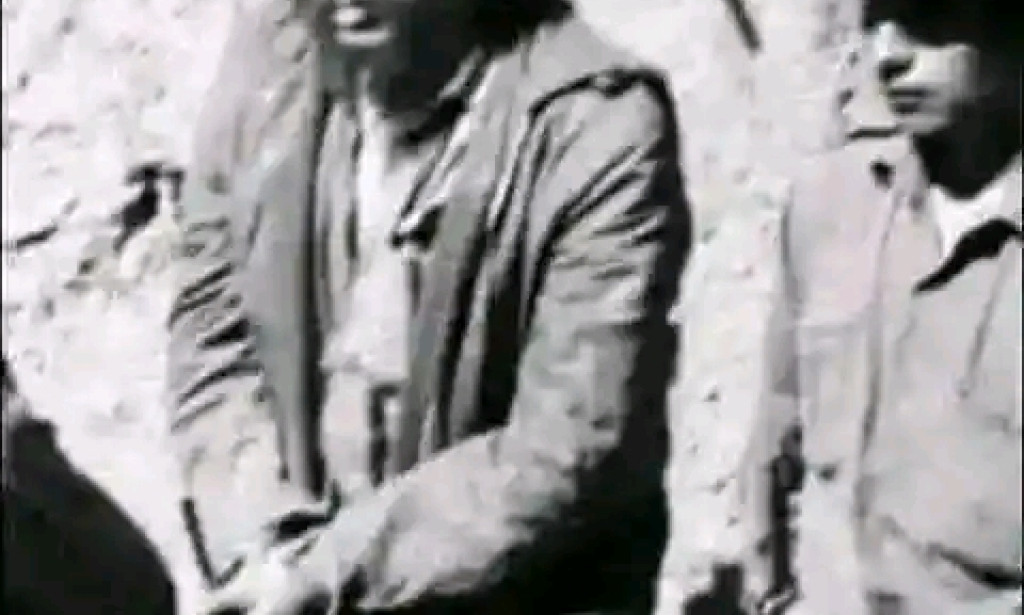 He who for an ignorant people is like one who immolates himself by fire to light the way for the blind.