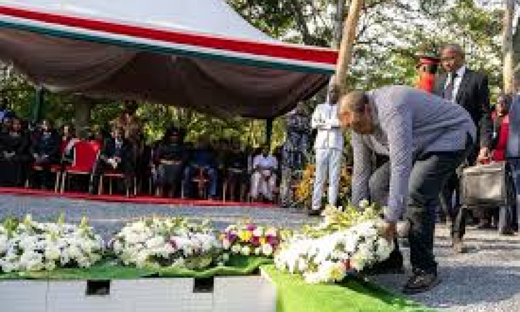 Why Uhuru Kenyatta returned to Raila Odinga's grave