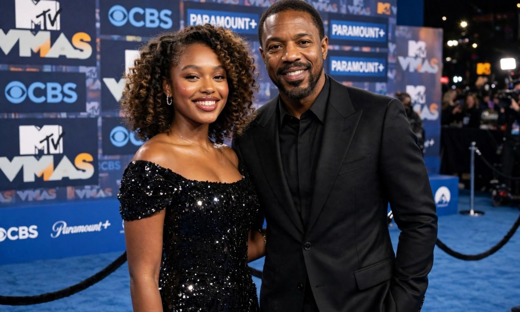RAYE AND MICHAEL B. JORDAN STEAL THE SHOW AT MTV VMAs BLUE CARPET